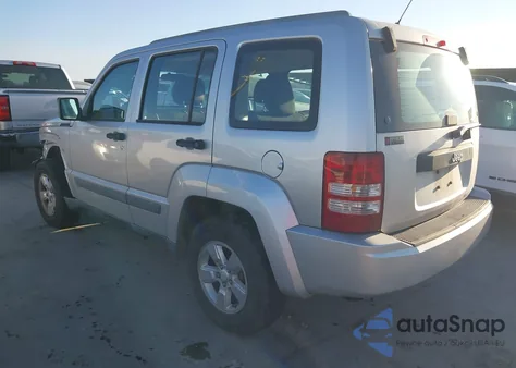 2011 Jeep Liberty Sport z USA, uszkodzony, nr VIN 1J4PP2GK2BW596834